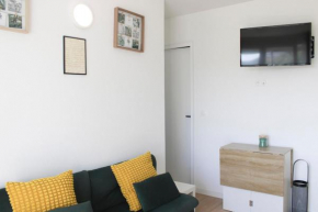 Apartment with view of the Seine near Paris